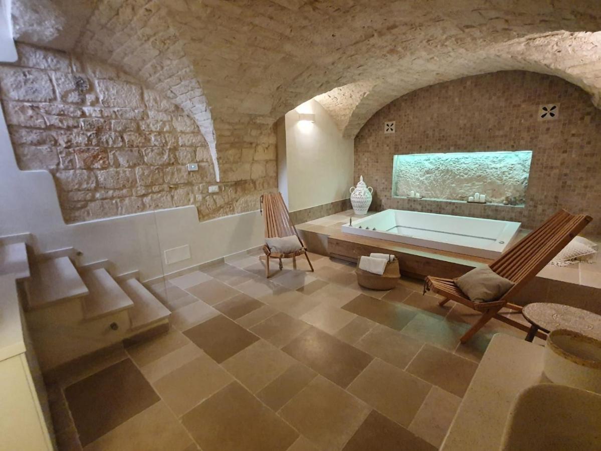 Alba Luxury Suite ออสตูนี ภายนอก รูปภาพ
